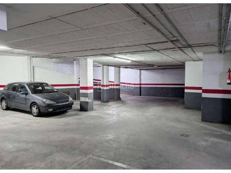 Foto d1eafec6-7fcc-4407-9d5b-1c09875a31f1. Aparcament cotxe a Casco Urbano Vinaròs