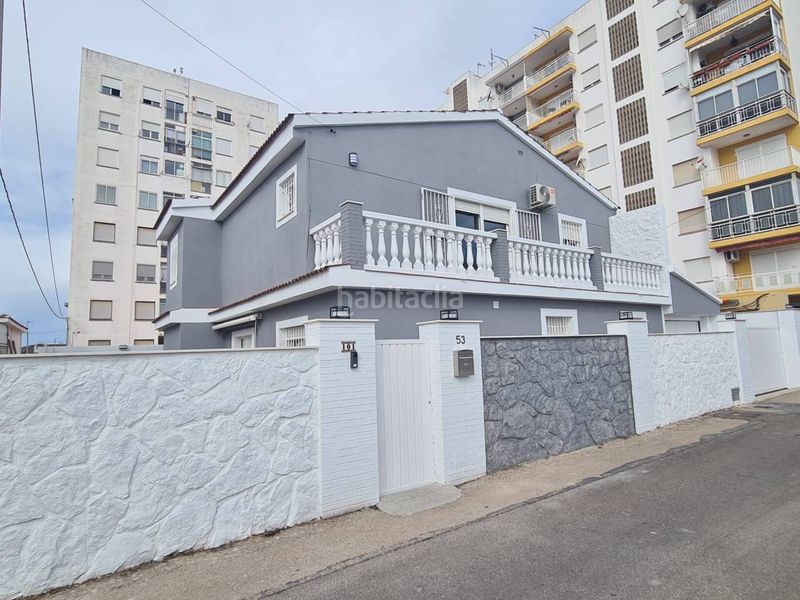 Foto 45071efc-bac9-44e3-956e-271f5475a084. Xalet amb calefacció aparcament a Casco Urbano Vinaròs