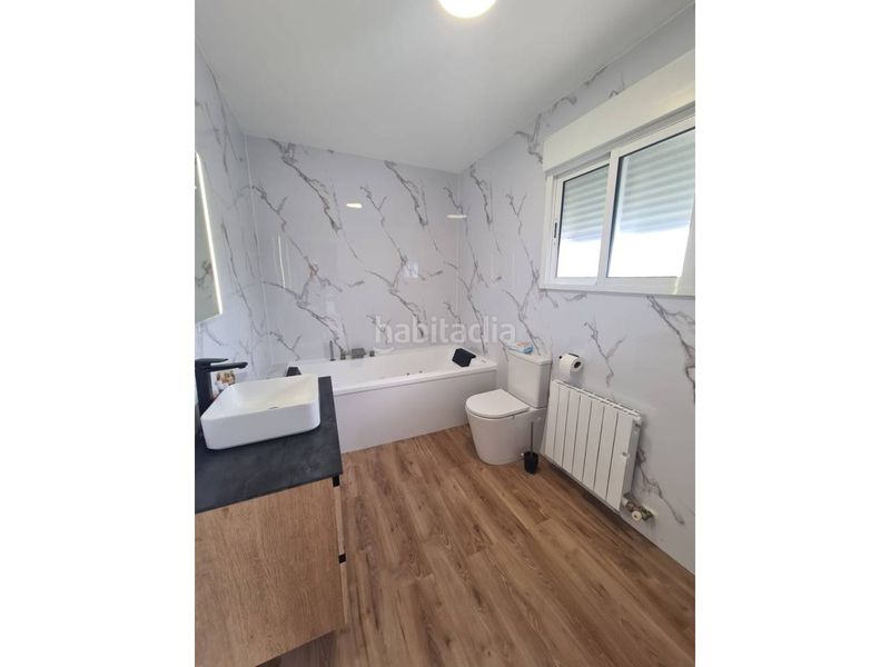 Foto 487b8f93-8a2d-4fa5-ad10-8b0d9d6d02a5. Xalet amb calefacció aparcament a Casco Urbano Vinaròs