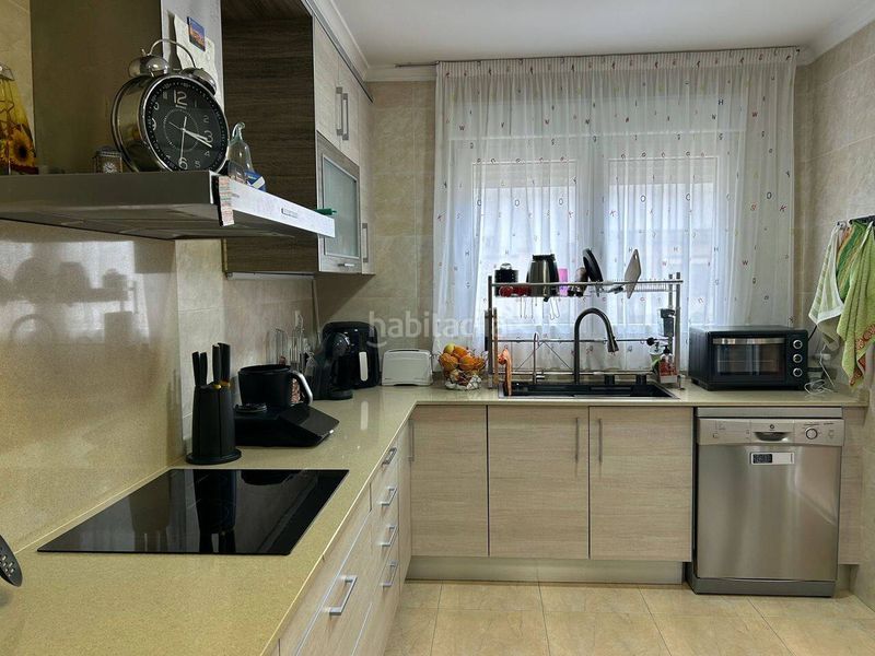 Foto 401c7277-f3ce-4b4d-964d-4a64db0866b7. Casa amb aparcament a Casco Urbano Vinaròs