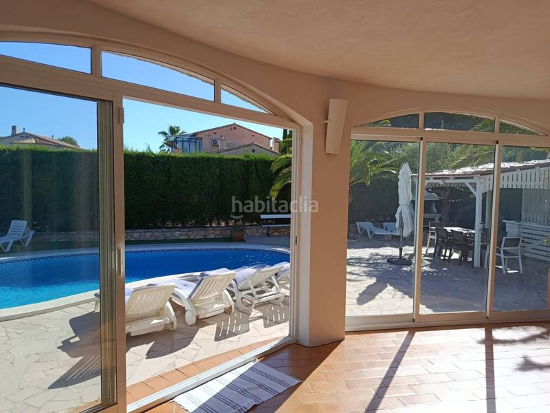 Foto e759506f-4b94-4f0d-a981-f6cb0424bfa6. Xalet amb calefacció aparcament piscina a Ampolla (L´)