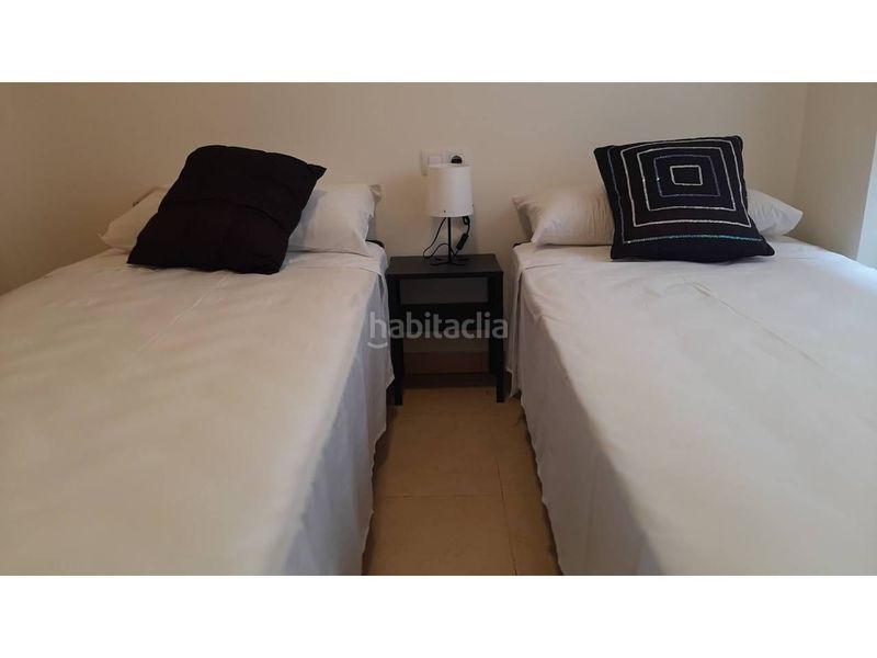 Foto 2b22be0e-5cd4-46ac-9623-58a9f3189921. Apartament amb calefacció piscina a San Jorge