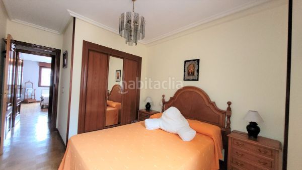 Foto c59d9d82-c5a5-4ac5-9195-36247111d5ae. Pis amb calefacció aparcament a Grado