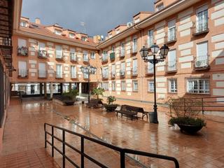Dachwohnung in Estación-Parque O´Donnell. "exclusivo atico de lujo en exclusiva urbanización a 2 minutos d
