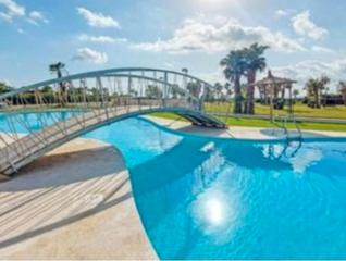 Apartament a Avenida barcelona 18. Excepcional apartamento con vistas al mat; 2 dorn y 2 baños con