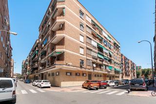 Flat in Reyes Católicos