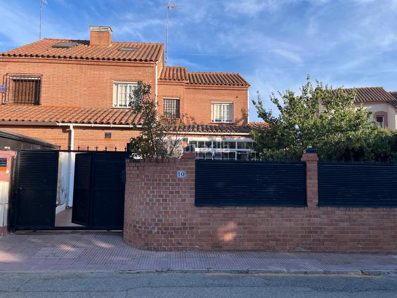 Foto bb976a58-3c75-4330-ab2c-3f4389d5a909. Chalet mit heizung pool in Villalbilla pueblo Villalbilla