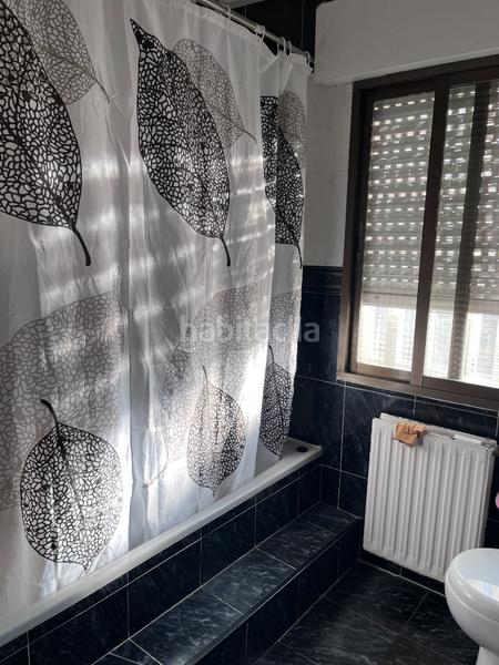 Foto 323de45c-0608-4ace-bb39-60c8e9df4dbf. Chalet with heating pool in Villalbilla pueblo Villalbilla