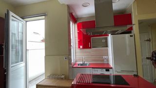 Miete Studiowohnung  Avenida de menéndez pelayo. Estupendo estudio amueblado con terraza junto al retiro!