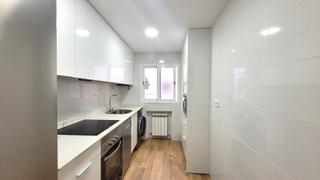 Location Appartement  Vía complutense