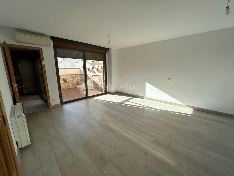 Foto 124a6da0-cb8d-40ed-a8c8-5b7a24f6a249. Casa adossada amb calefacció aparcament a Corpa