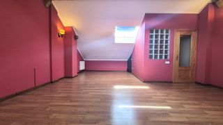 Semi detached house  Calle atienza
