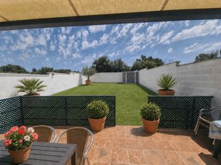 Chalet in Pioz. Chalet pareado amueblado, 4 dorm 2 baños en parcela de 195m2.