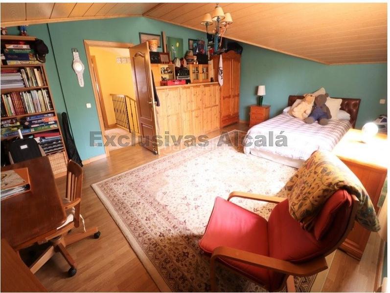 Foto 5d7a80c8-2037-49ff-ab0c-32f412f7dc6b. Chalet avec chauffage piscine dans El Robledal Villalbilla