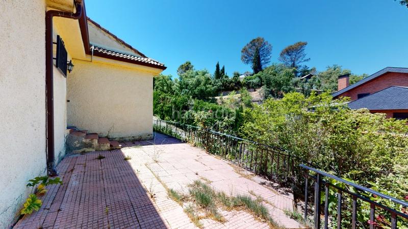 Foto 2d3995e8-b1df-4e76-aa22-b924e50f7f77. Xalet amb calefacció aparcament piscina a El Robledal Villalbilla