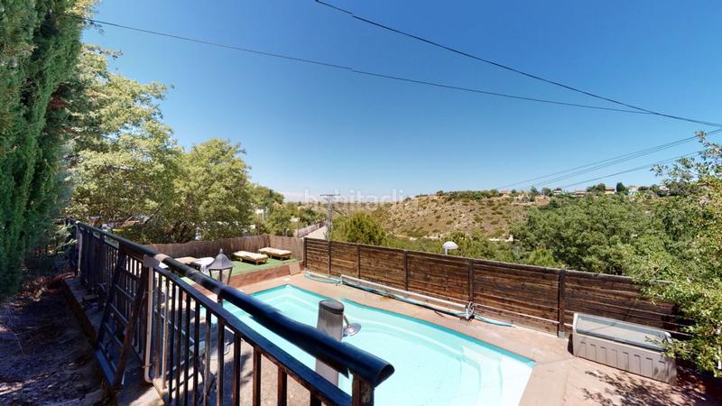 Foto 400131f1-629f-41aa-ab36-8e0a7eb08731. Xalet amb calefacció aparcament piscina a El Robledal Villalbilla