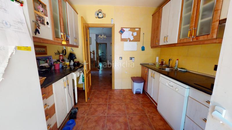 Foto 7553e629-01c2-40ef-8fb5-dccab2333cdc. Xalet amb calefacció aparcament piscina a El Robledal Villalbilla