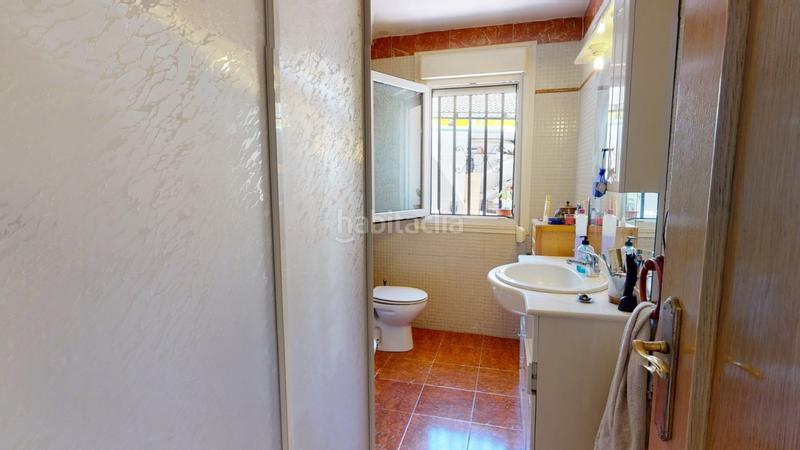 Foto d3d9e1fd-1a06-4cb1-989a-273b401fc0cb. Xalet amb calefacció aparcament piscina a El Robledal Villalbilla