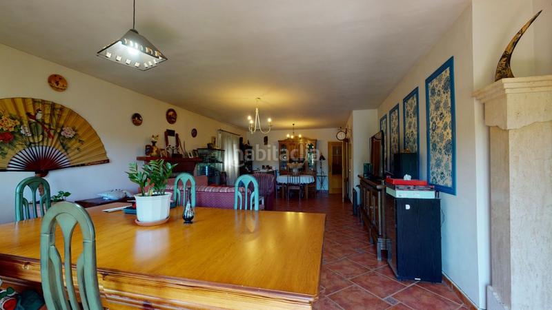 Foto ddde7556-3c6f-406f-82d6-8c3bba18bf04. Xalet amb calefacció aparcament piscina a El Robledal Villalbilla