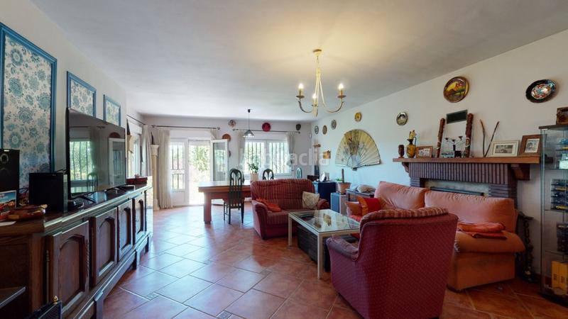 Foto de1a80ef-4402-4e11-ab56-ec24d36b52b2. Xalet amb calefacció aparcament piscina a El Robledal Villalbilla