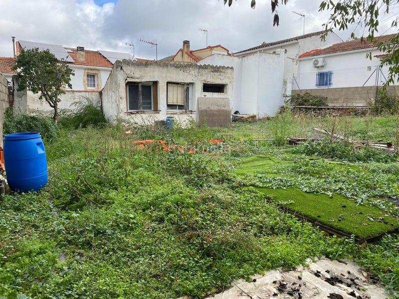 Foto 1b4fe3eb-21b6-4c1e-8611-6f6be8b93c28. Terreno residencial parcela en venta en Villalbilla pueblo Villalbilla