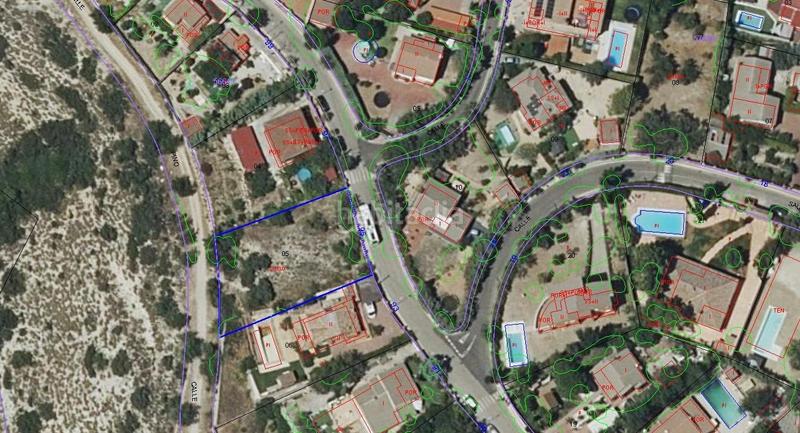 Foto 88a024f5-547d-41dd-a725-7edfd799eed7. Terreno residencial espectacular parcela en El Robledal !! en Villalbilla