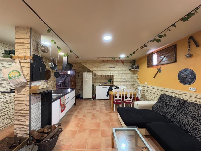 Foto 2b9eb2d9-3791-4a0b-a82a-8e6f0a56886c. Chalet avec chauffage parking piscine dans Torrejón del Rey