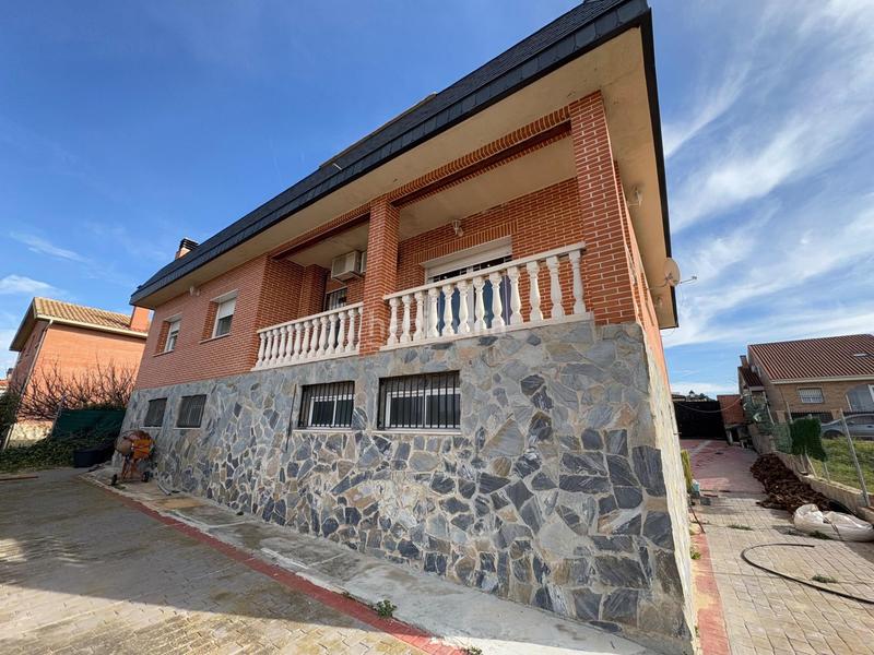 Foto c0a5360a-cd6e-4d8d-91e1-dfe77fa21398. Chalet avec chauffage parking piscine dans Torrejón del Rey