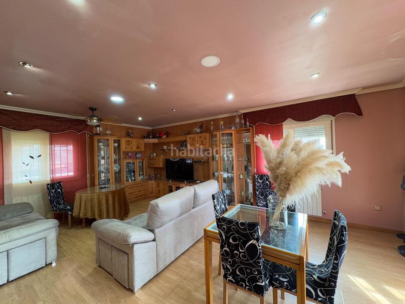 Foto a40ee96a-7f18-4d0b-b5d1-90d28927a50f. Chalet avec chauffage parking piscine dans Torrejón del Rey