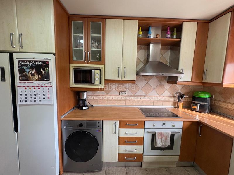 Foto db4dae12-c1d1-40e1-8f7a-88fbb0e5e69c. Chalet avec chauffage parking piscine dans Torrejón del Rey