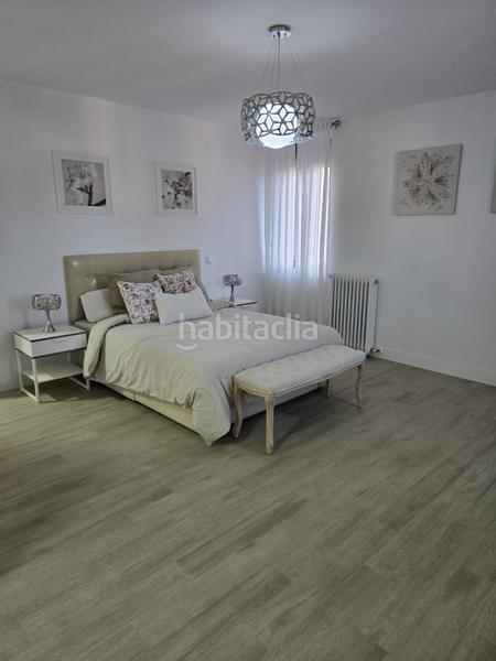 Foto 2051a964-3467-4615-9658-f4aa549ca519. Chalet  con piscina en pleno centro en Villalbilla pueblo Villalbilla