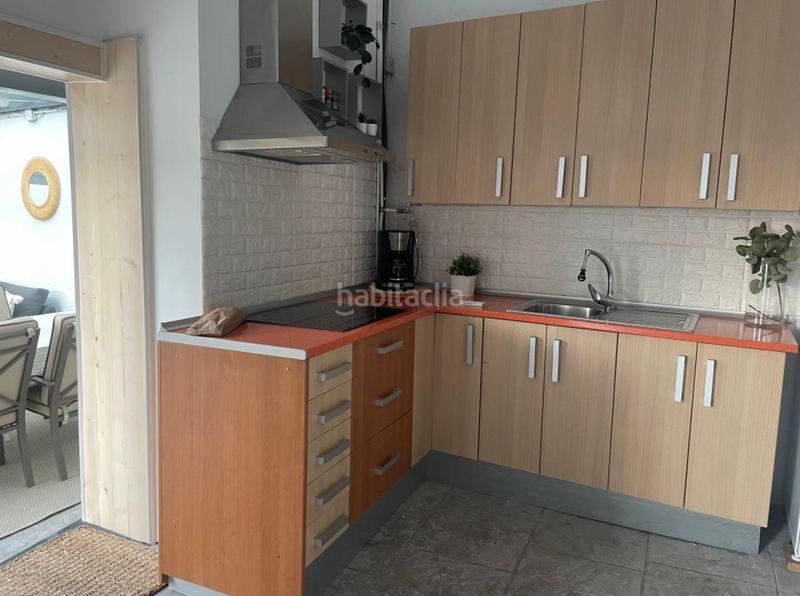 Foto 41189cb1-3f2c-452c-8555-65131fc9d4ee. Chalet  con piscina en pleno centro en Villalbilla pueblo Villalbilla