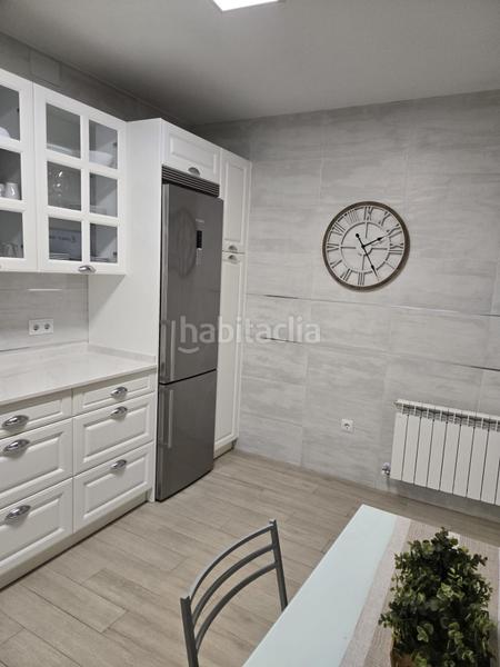 Foto 4ae99720-f407-42e8-a7a5-1317c38ef410. Chalet  con piscina en pleno centro en Villalbilla pueblo Villalbilla