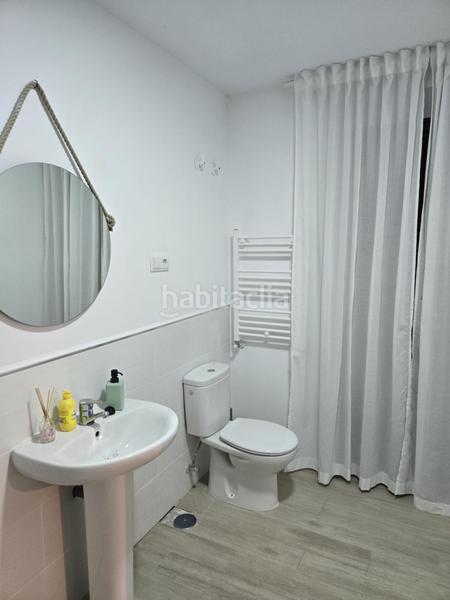 Foto b89883e1-3f1b-42dc-bfb6-f30f6e00b554. Chalet  con piscina en pleno centro en Villalbilla pueblo Villalbilla