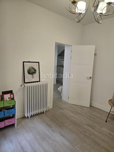 Foto dd0838f7-6753-4bf6-98a0-a60f5de63391. Chalet  con piscina en pleno centro en Villalbilla pueblo Villalbilla