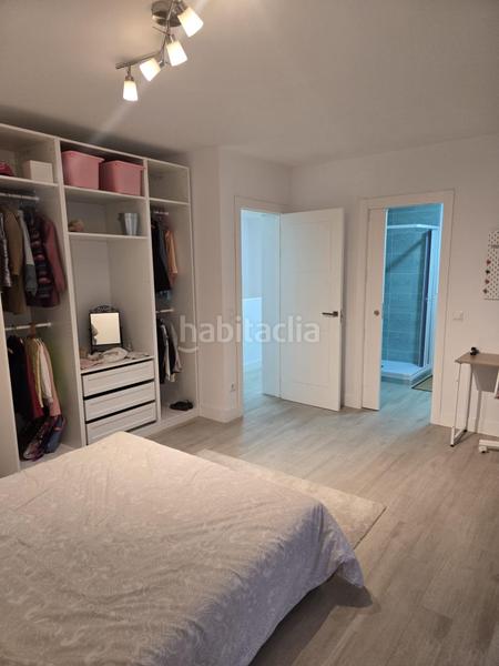 Foto 56149dd0-bb08-4d4a-b59d-bac419087de6. Chalet  con piscina en pleno centro en Villalbilla pueblo Villalbilla