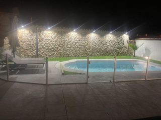Chalet in Villalbilla Pueblo. Impresionante chalet con piscina en pleno centro de villalbilla
