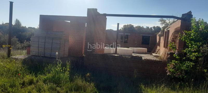 Foto ac8bbfdf-abfd-470d-9dd2-71cac606a6e6. Terrain résidentiel dans Pioz