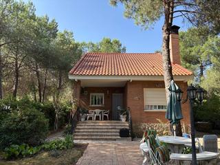 Chalet à Pioz. Chalet independiente en pioz para entrar a vivir !!!!