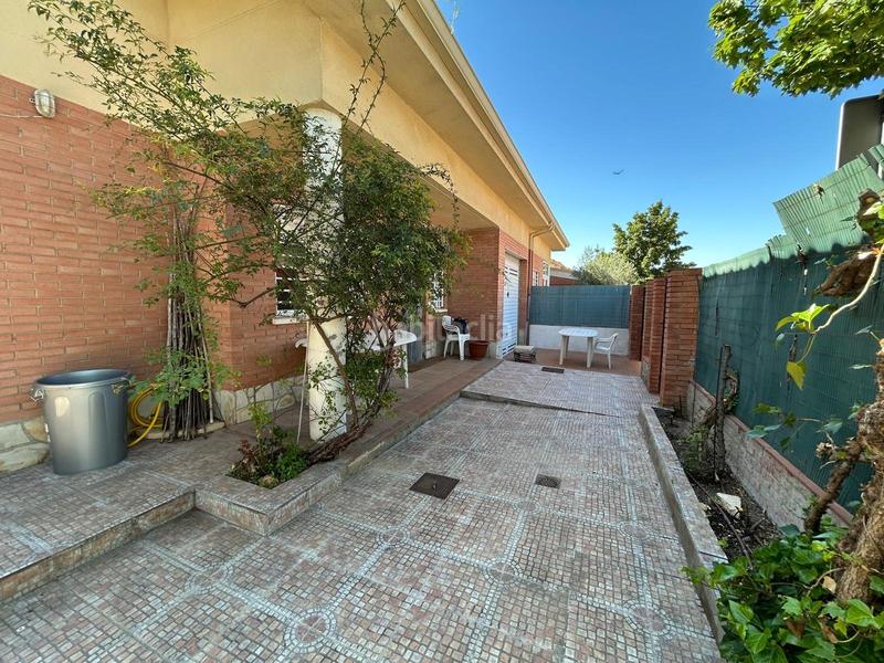 Foto 119d82af-2d51-4ab2-baa4-ebfd360b3b58. Casa bifamiliare con riscaldamento parcheggio in Pioz