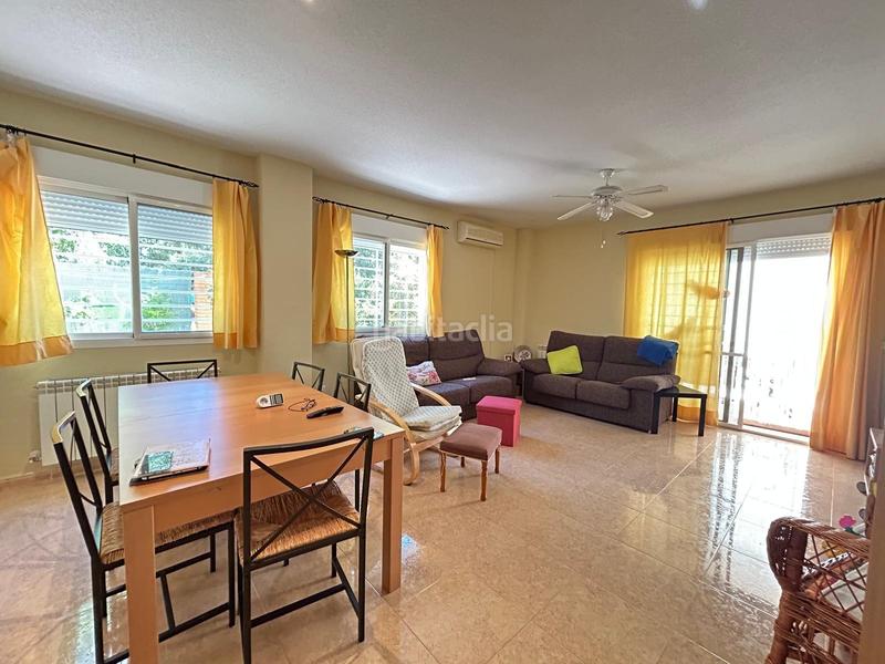 Foto 134774dd-bb3e-40a3-915c-1a1e860e455d. Casa bifamiliare con riscaldamento parcheggio in Pioz