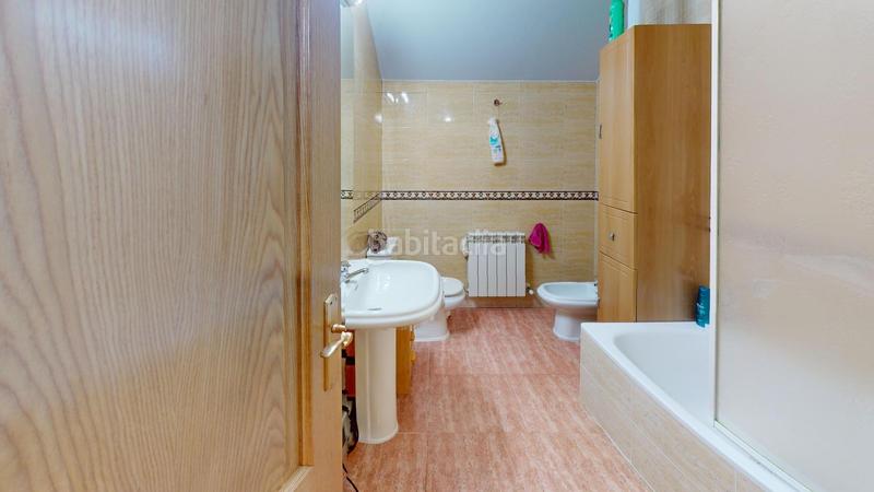 Foto 486485a1-f5a7-46d9-80b8-2a0eba153bb6. Casa bifamiliare con riscaldamento parcheggio in Pioz