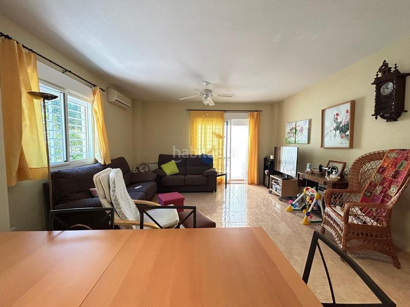 Foto 61bfc54b-9f9f-4f00-92c8-61f1205418e6. Casa bifamiliare con riscaldamento parcheggio in Pioz