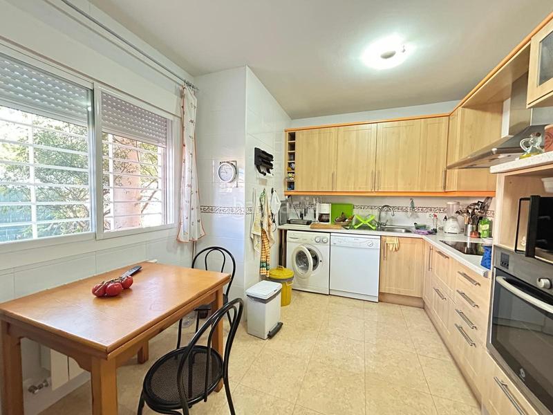 Foto 892e5509-ff46-47f7-a61a-5a8df2be13d9. Casa bifamiliare con riscaldamento parcheggio in Pioz