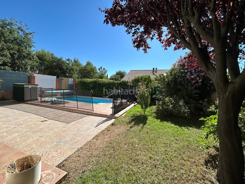 Foto 95d559b1-4554-406a-82f1-d720612c1ab9. Casa bifamiliare con riscaldamento parcheggio in Pioz