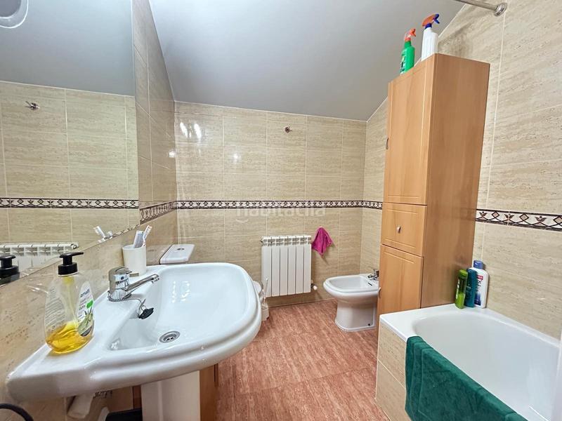 Foto f1163e05-e4df-4ea3-a89c-194525868a0a. Casa bifamiliare con riscaldamento parcheggio in Pioz