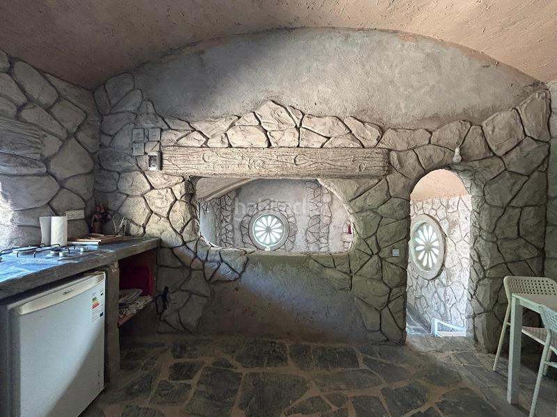 Foto 1a0ac91f-e3aa-4d03-9367-10a93dc04991. Terreno residencial parcela urbana con diversas construcciones guadalajara en Hontoba