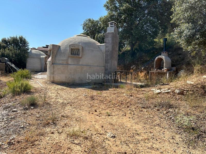 Foto 20f2e9fe-0d6c-4791-b407-b527fb941e76. Terreno residencial parcela urbana con diversas construcciones guadalajara en Hontoba