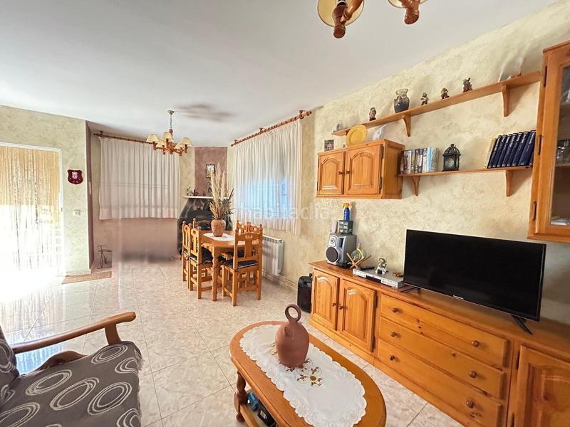 Foto 0c8266c7-abd1-48a8-baec-7e86b42a9b3d. Xalet amb calefacció piscina a Fuentenovilla