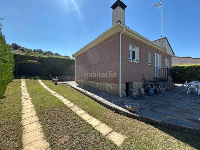 Foto 81d23bd4-4a0e-483d-89fc-278a82419113. Xalet amb calefacció piscina a Fuentenovilla